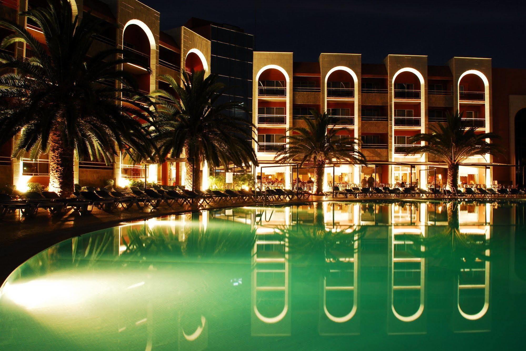 Falesia Cip (Adults Only) Olhos de Agua  Luaran gambar